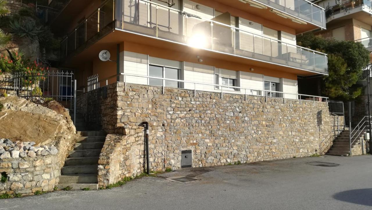 Apartmán Cadorna Fronte Mare Alassio Exteriér fotografie