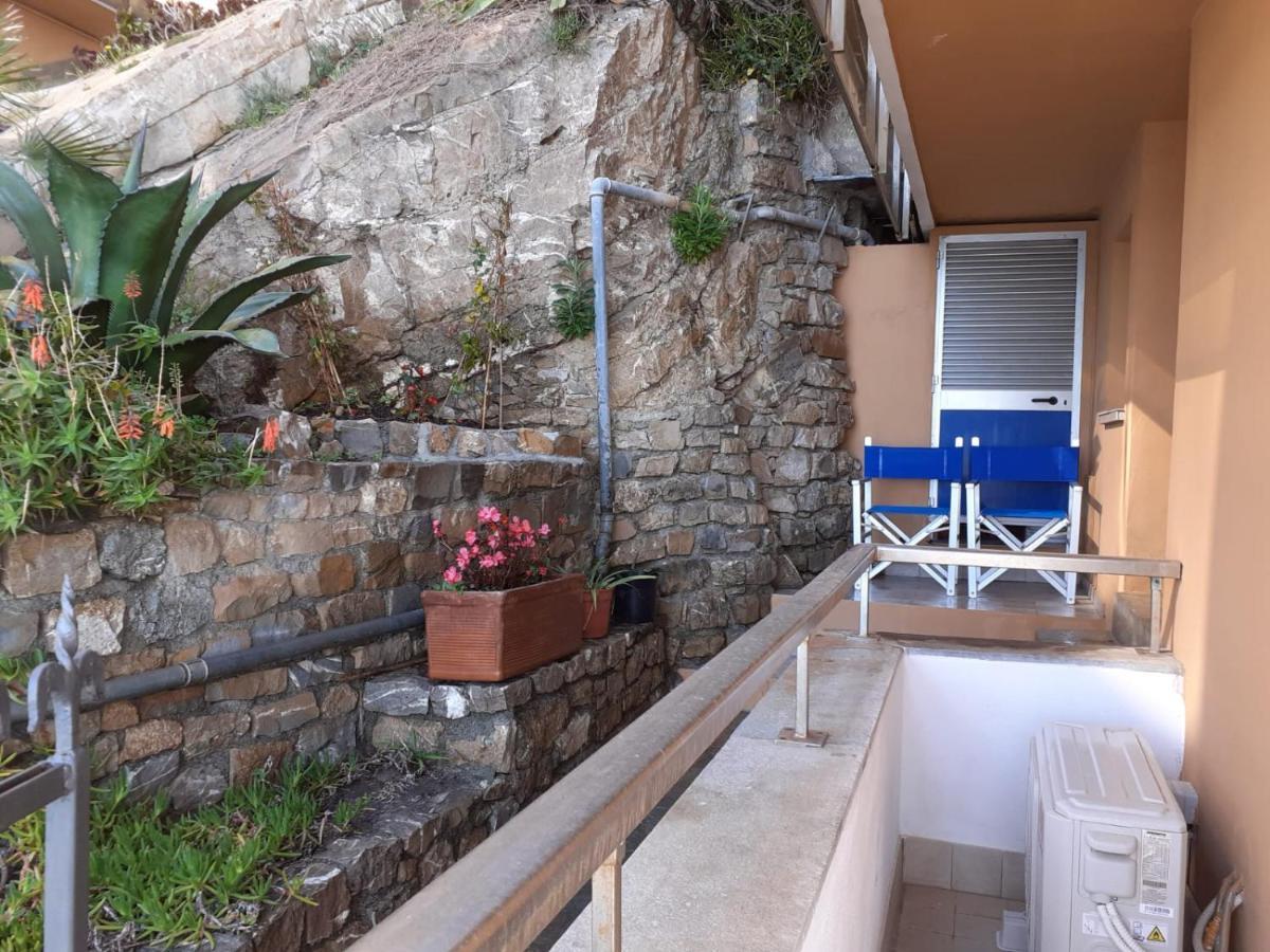 Apartmán Cadorna Fronte Mare Alassio Exteriér fotografie