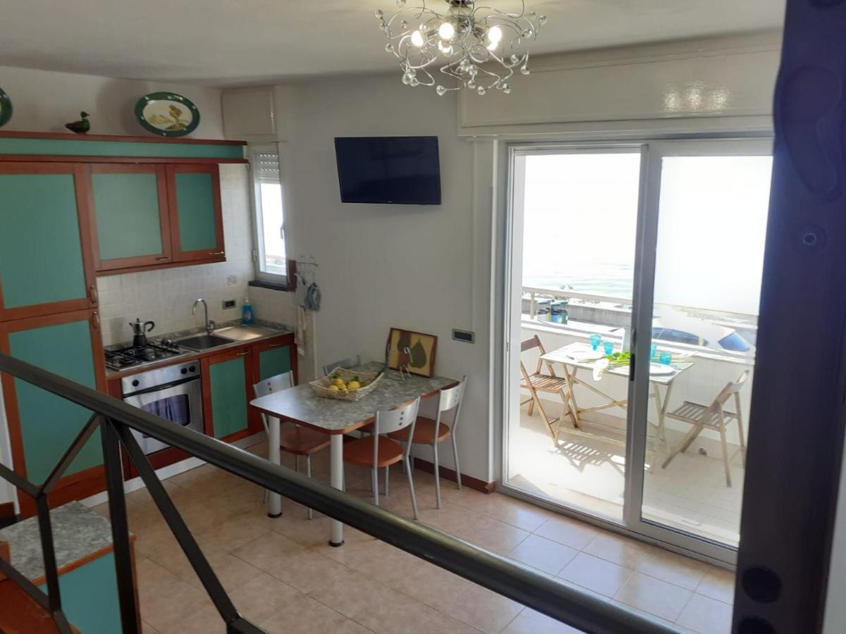 Apartmán Cadorna Fronte Mare Alassio Exteriér fotografie